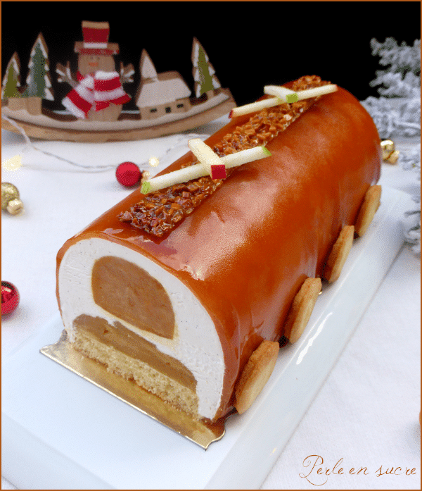 Bûche vanille pomme caramel