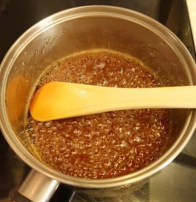 Caramel liquide (se conserve sans durcir) : Recette de Caramel