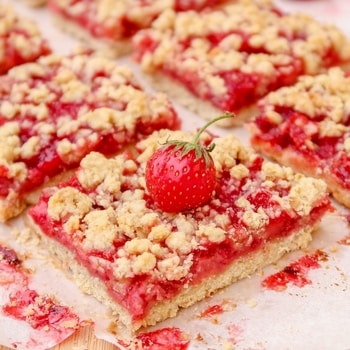 Carrés aux fraises et à l'avoine UNE